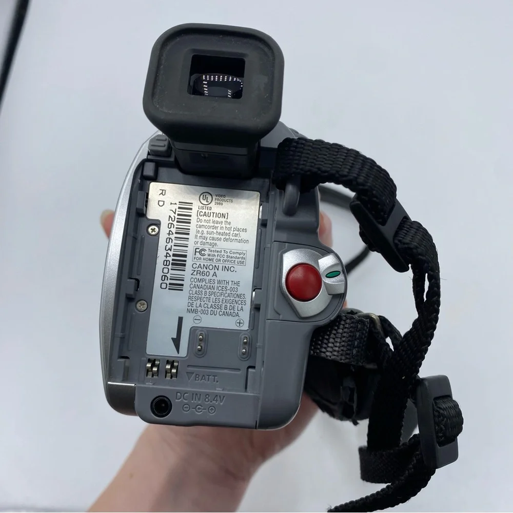 Canon ZR60 MiniDV Camcorder Video Camera With‎ NO Power Supply_6
